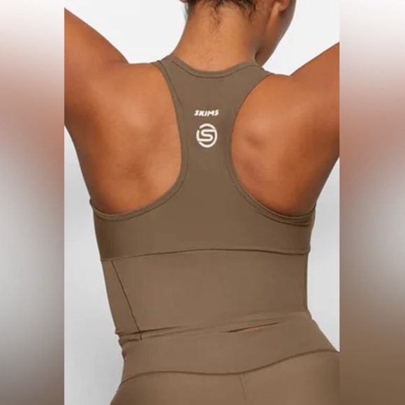 SKIMS Performance Racerback Tank Top - Picture 3 of 5